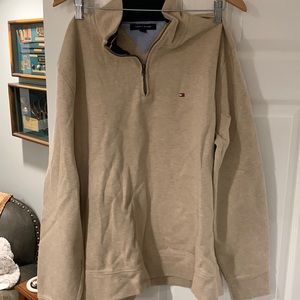 Tommy Hilfiger quarter zipFantastic shape zip darker beige perfect shape